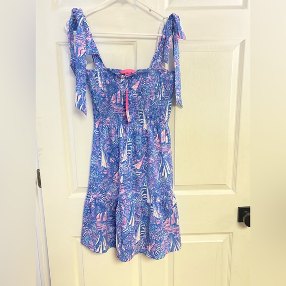 NWT Lilly Pulitzer kailua smocked dress Boca blueTie-Shoulder Dress medium